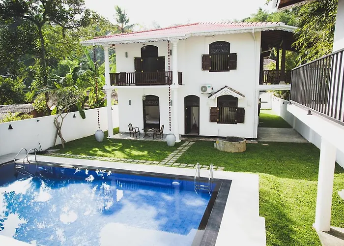 Villa Frangipani